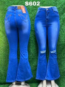 Calças Jeans Pantalona Azul Clássica